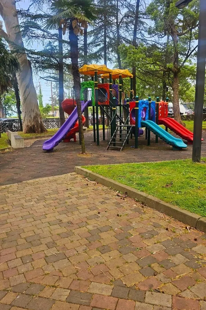 Lux Apartment 3 Makhinjauri